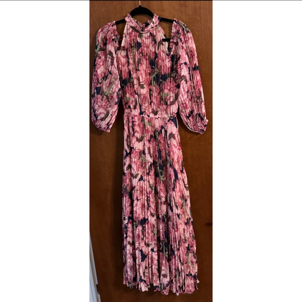 Petal And Pup Floral Cutout Dress ~ Size Small ~ NWT